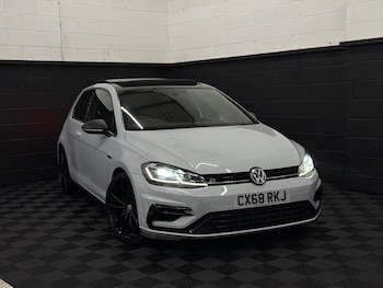 Used Volkswagen Golf 2018 for sale - 76969827: Photo