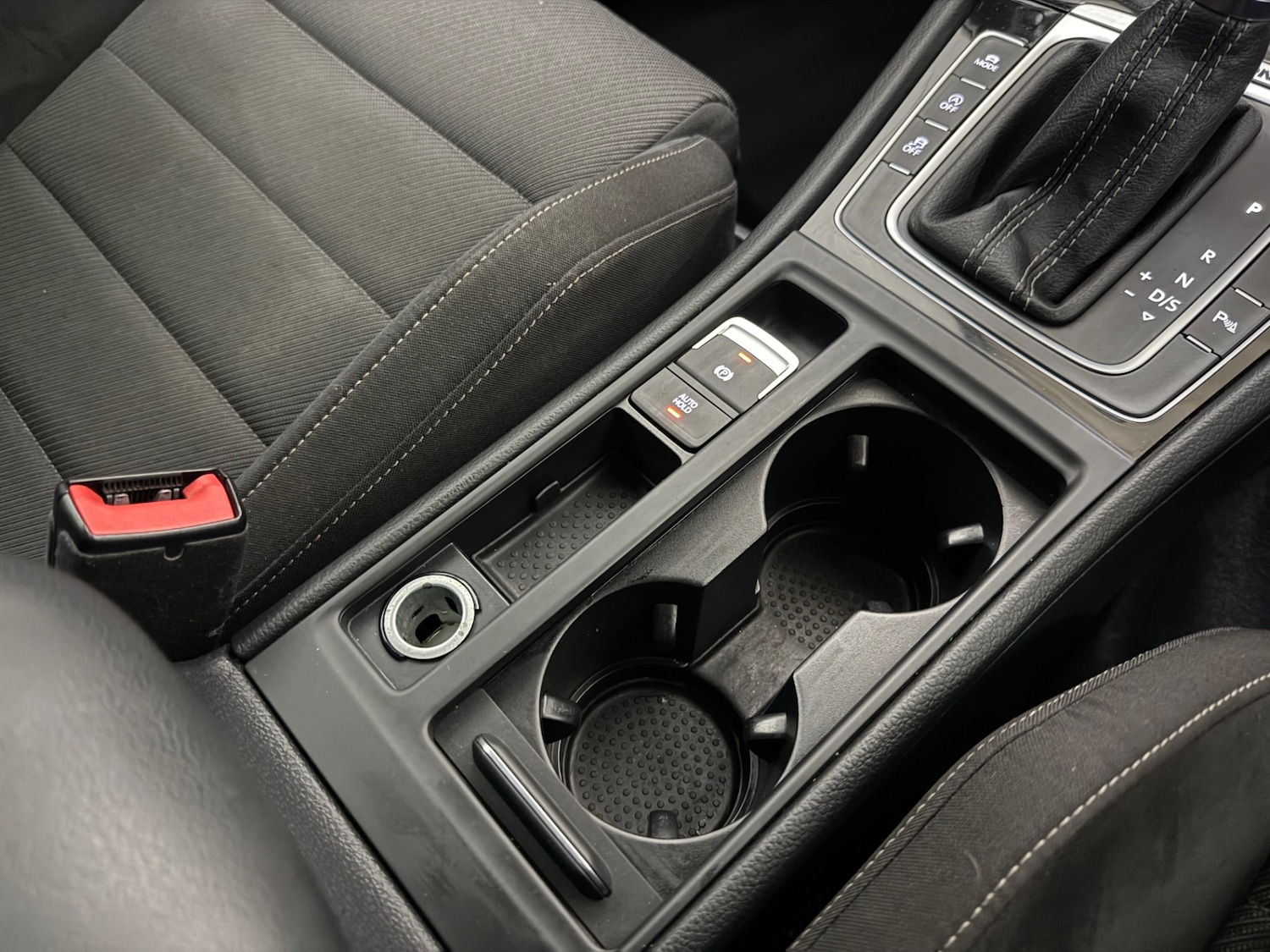 Used Volkswagen Golf 2018 for sale - 76969827: Photo 35