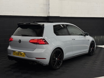 Used Volkswagen Golf 2018 for sale - 76969827: Photo