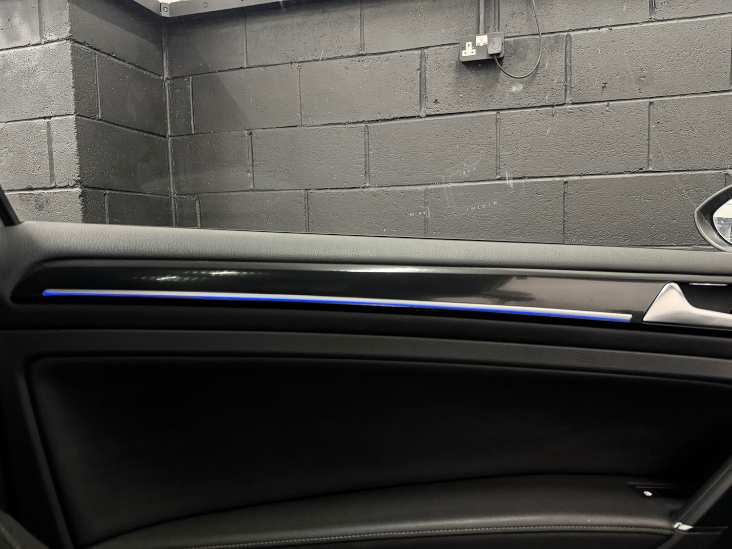 Used Volkswagen Golf 2018 for sale - 76969827: Photo 44