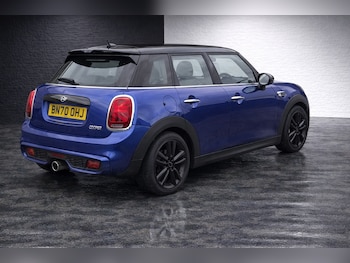 Used MINI Hatch 2020 for sale - 77931382: Photo