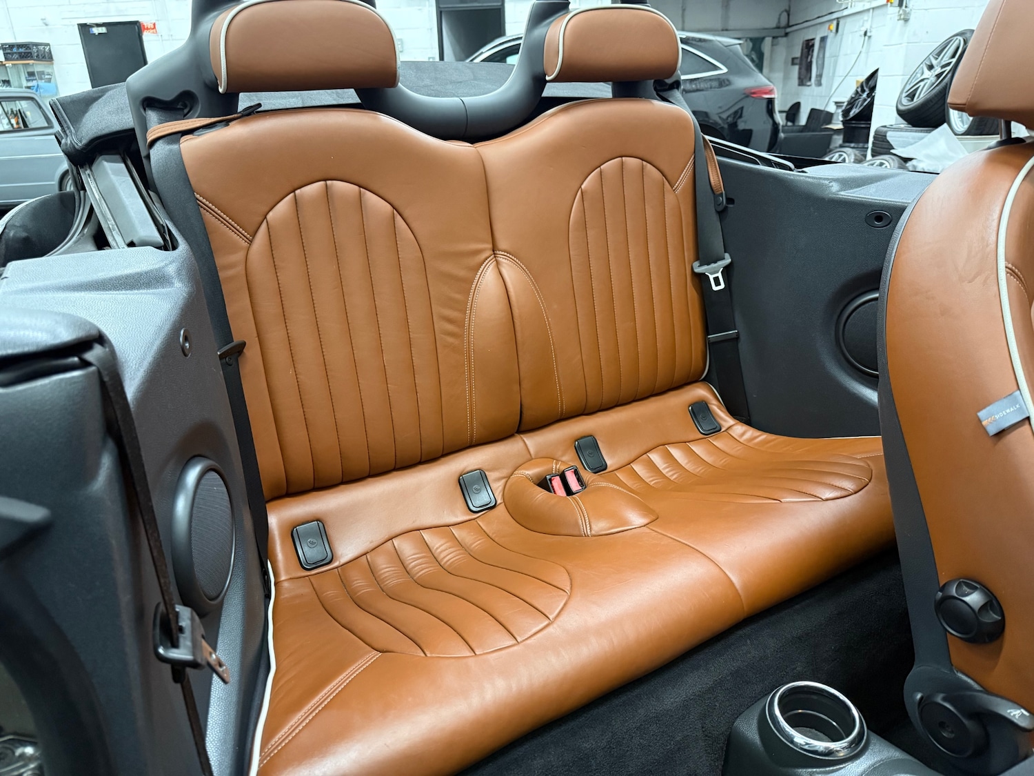 Used MINI Convertible 2008 for sale - 76845993: Photo 12