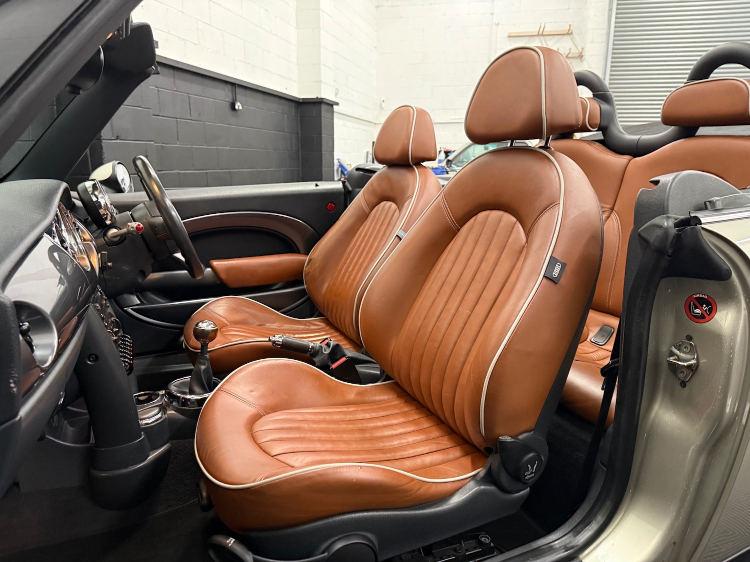 Used MINI Convertible 2008 for sale - 76845993: Photo 14