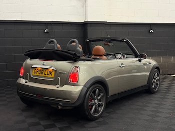 Used MINI Convertible 2008 for sale - 76845993: Photo