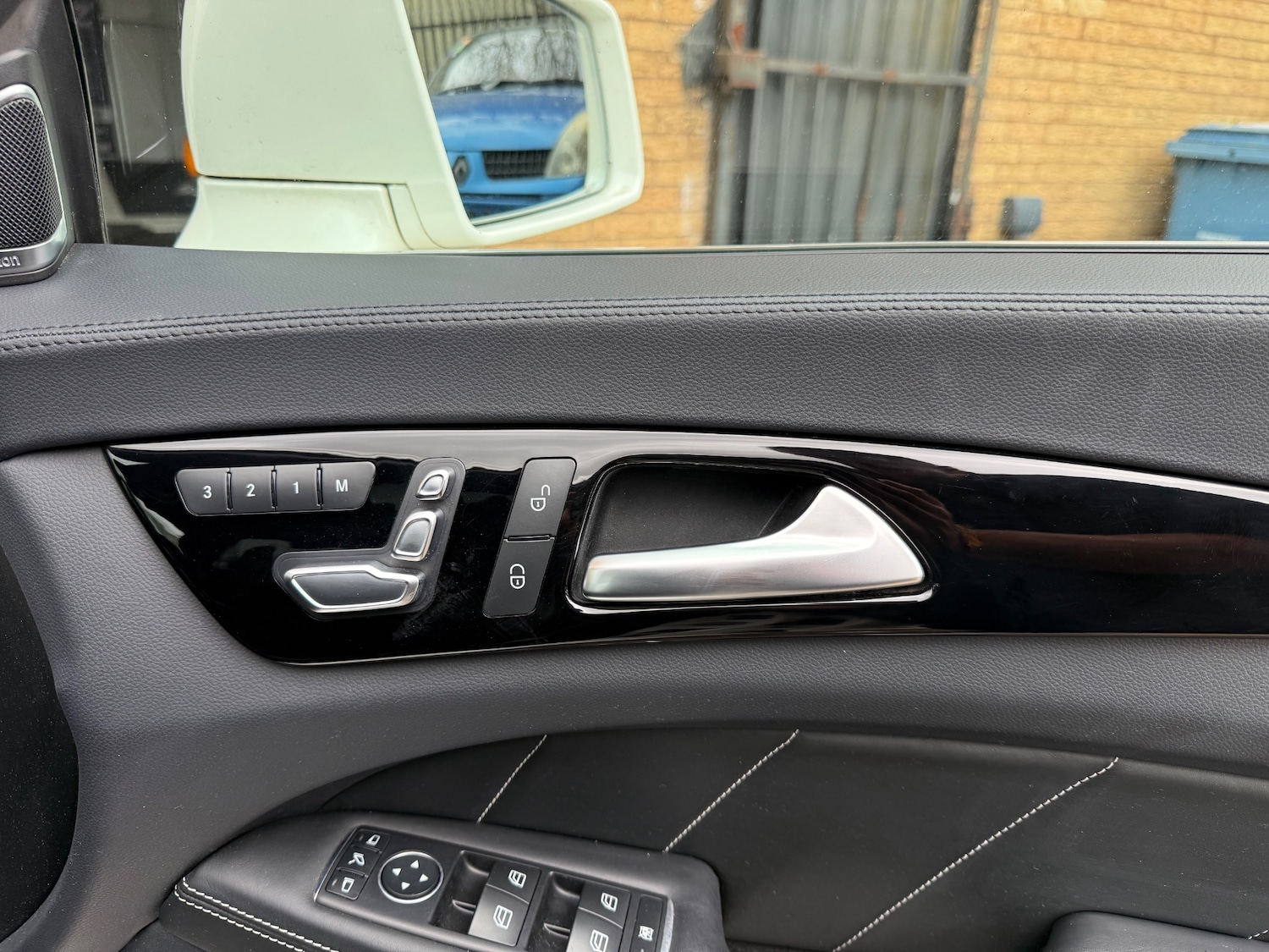 Used Mercedes-Benz CLS 2017 for sale - 76288649: Photo 46