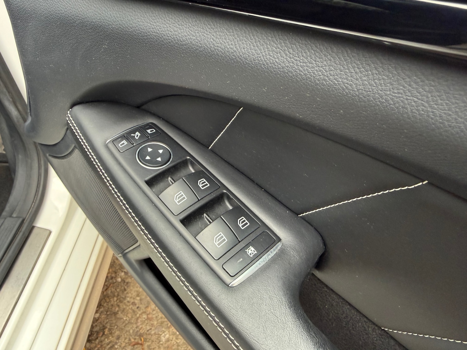 Used Mercedes-Benz CLS 2017 for sale - 76288649: Photo 47