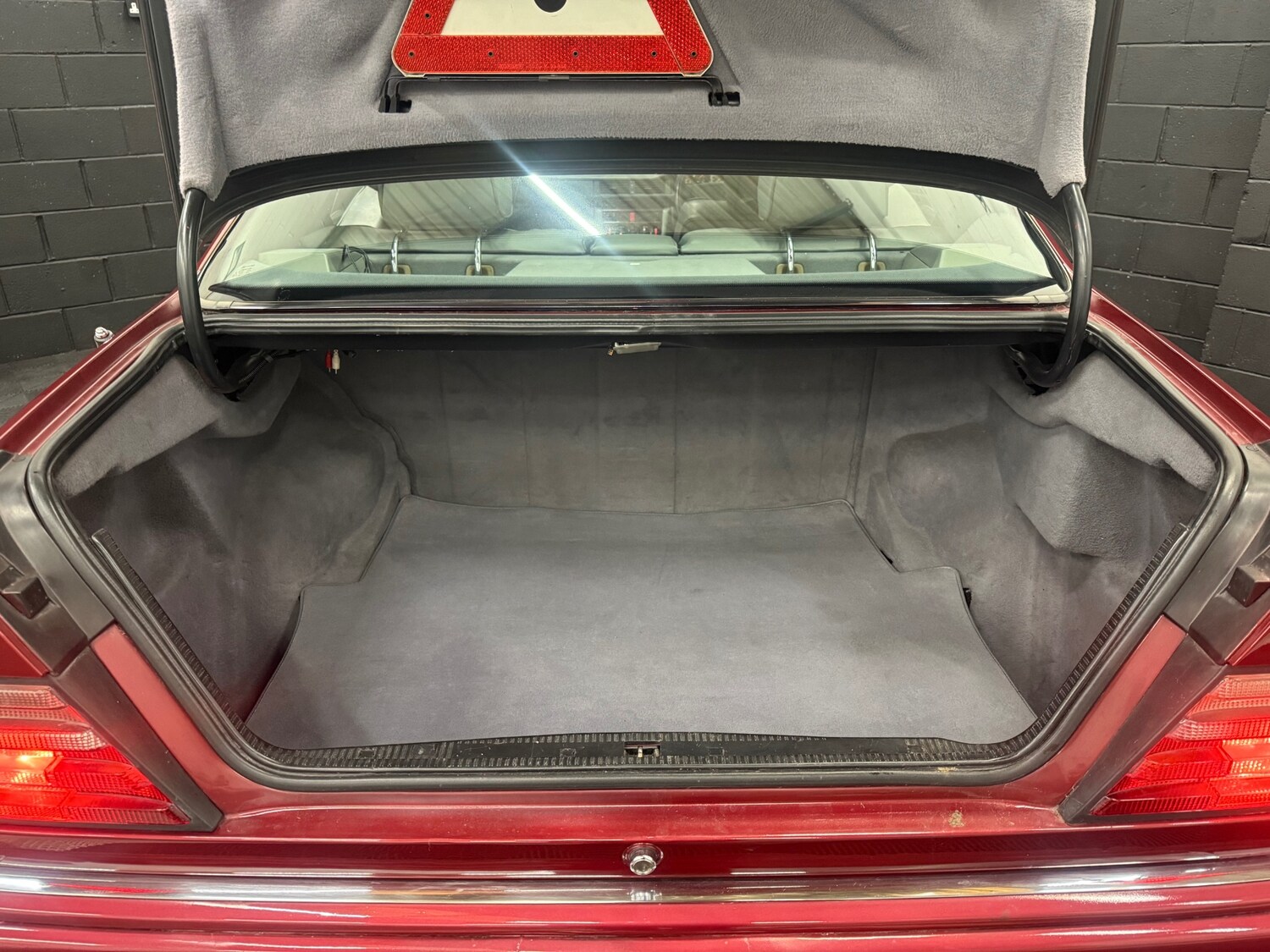 Used Mercedes-Benz E Class 1994 for sale - 77364413: Photo 15