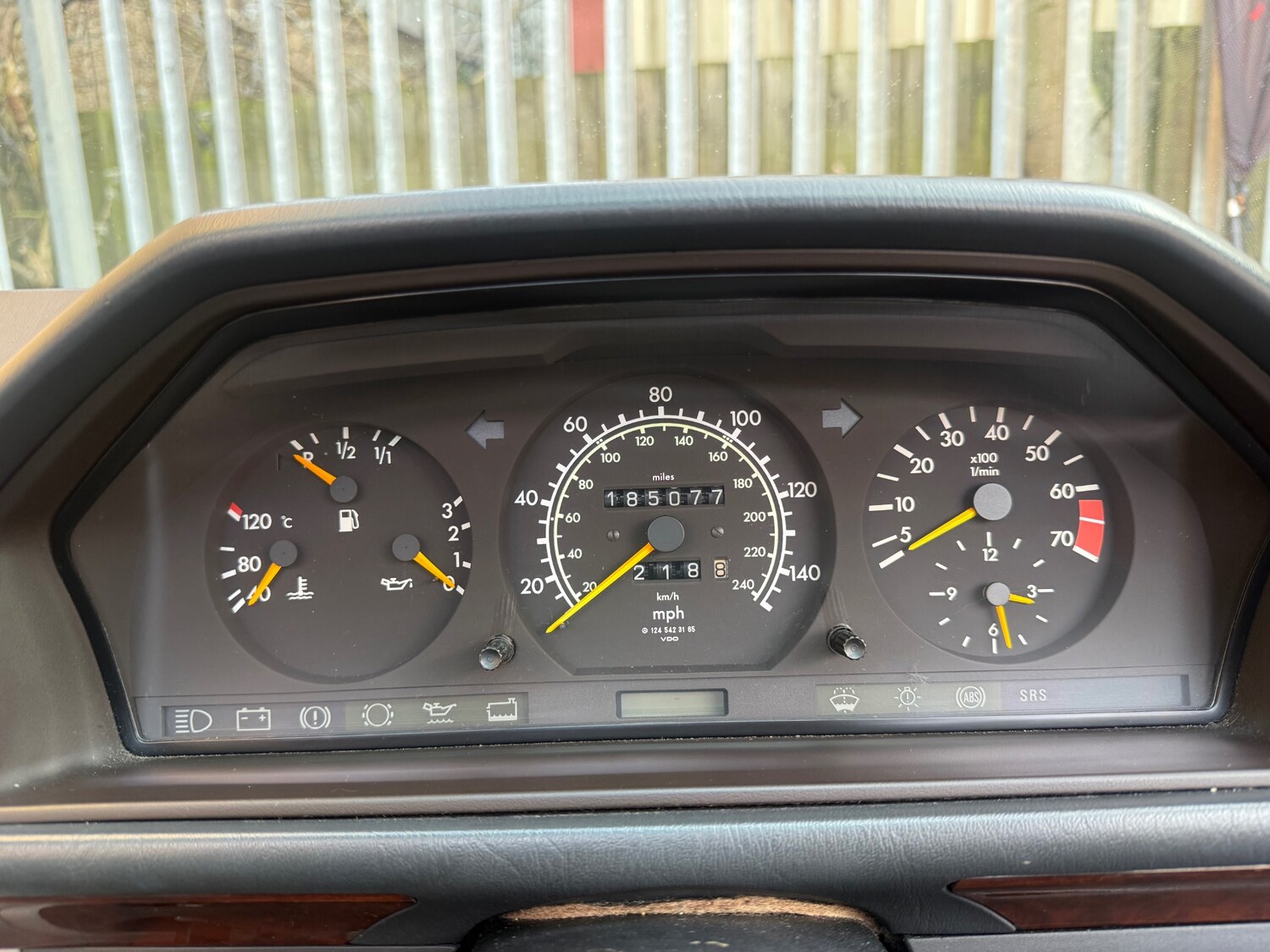 Used Mercedes-Benz E Class 1994 for sale - 77364413: Photo 16