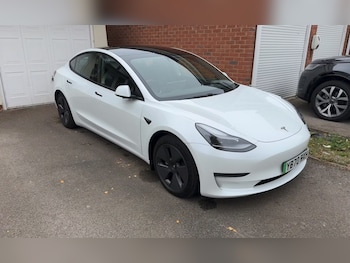 2020 (70) - Long Range AWD 4dr Auto