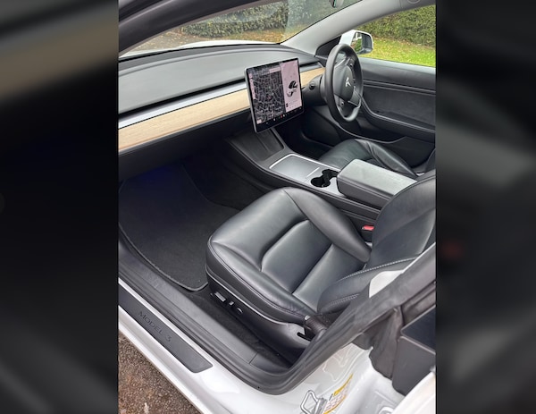 Used Tesla Model 3 2020 for sale - 76290052: Photo 8