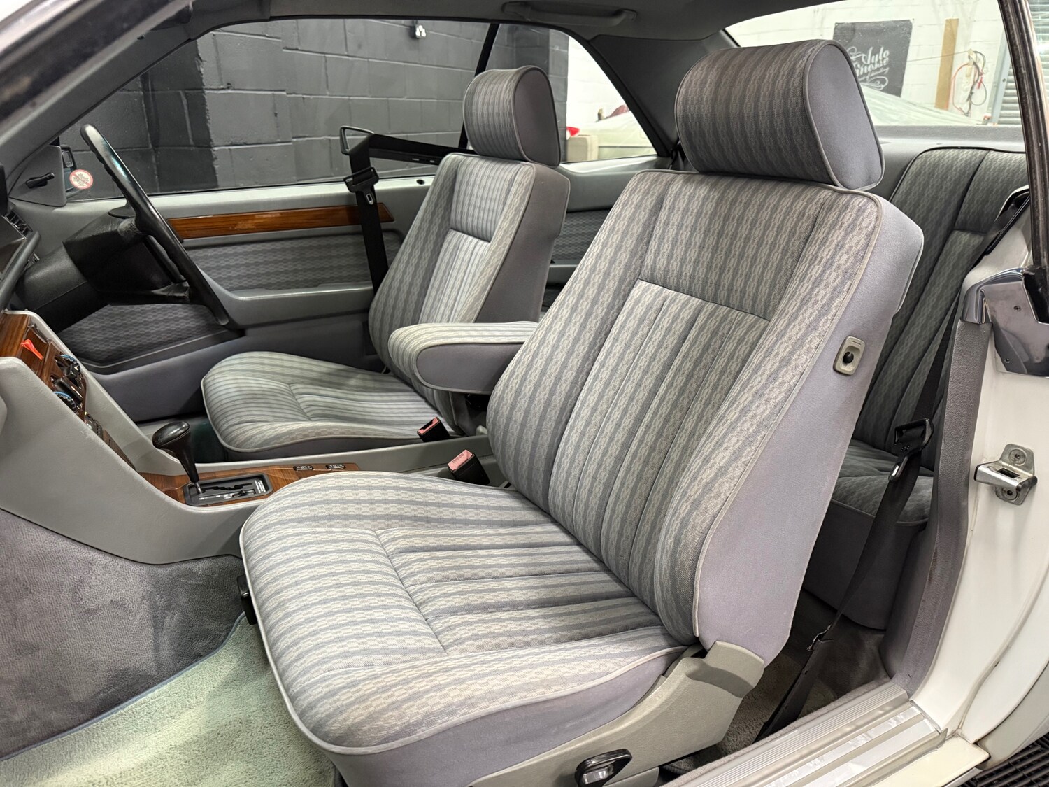 Used Mercedes-Benz C Class 1990 for sale - 77364424: Photo 14