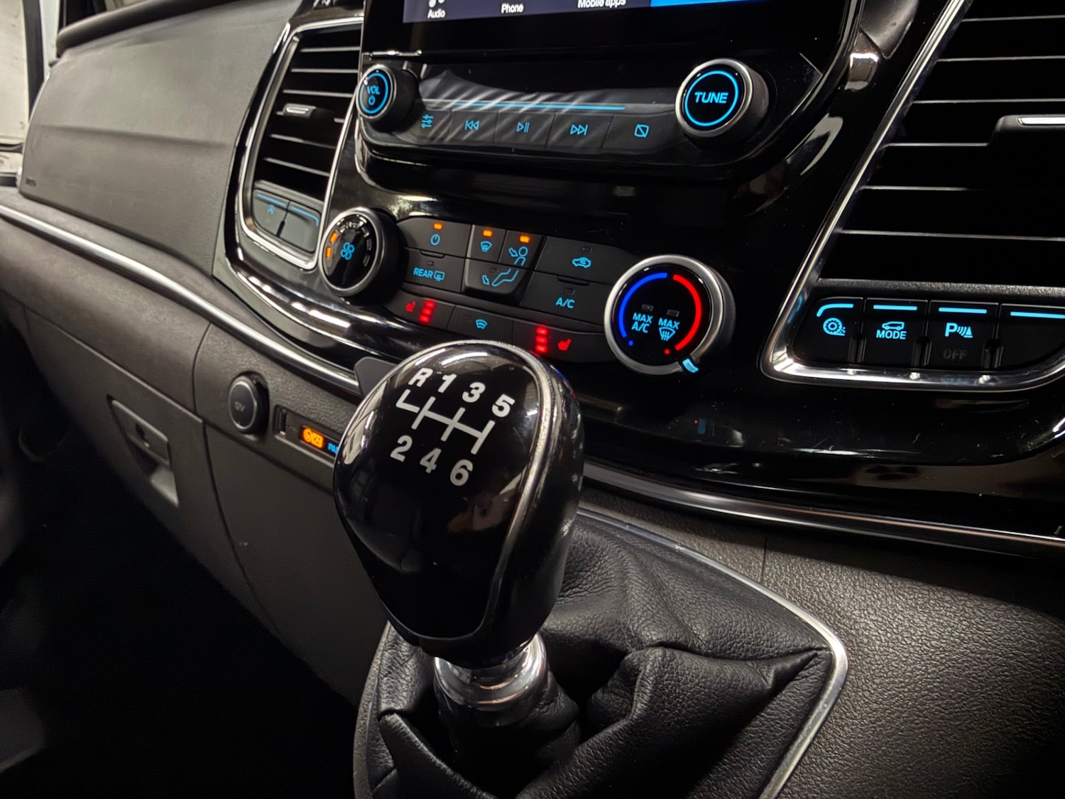 Used Ford Tourneo Custom 2020 for sale - 76780086: Photo 30