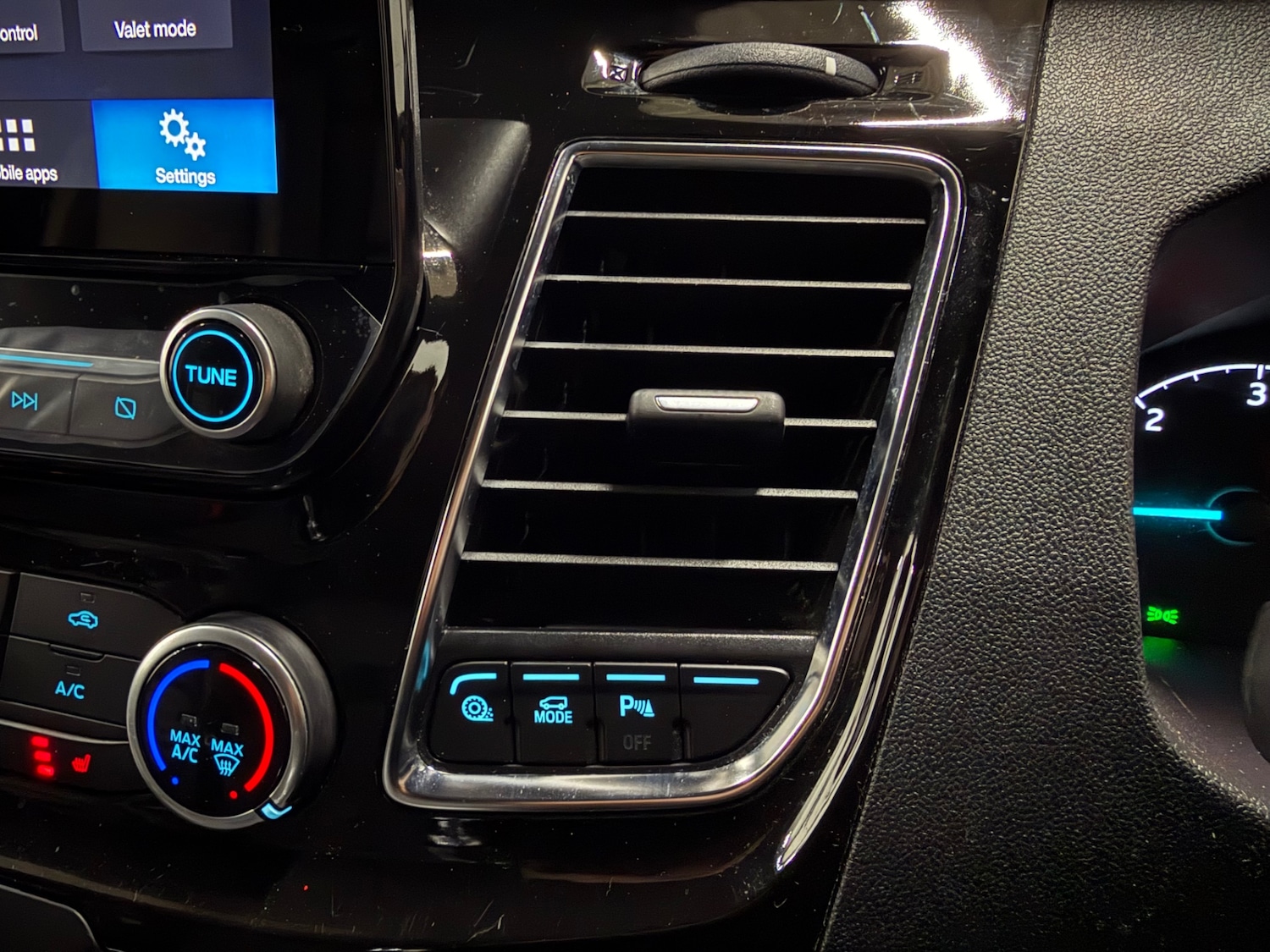 Used Ford Tourneo Custom 2020 for sale - 76780086: Photo 31