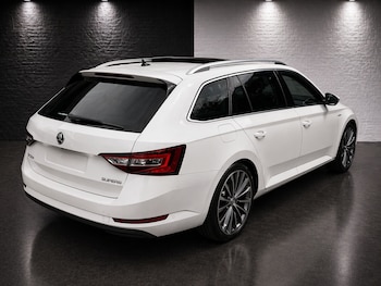 Used Skoda Superb 2016 for sale - 78329109: Photo