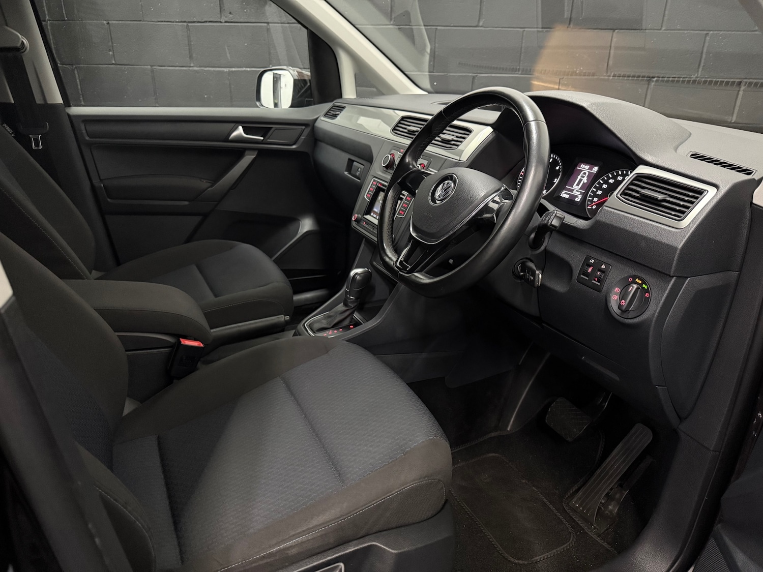 Used Volkswagen Caddy Maxi Life 2016 for sale - 77137767: Photo 12