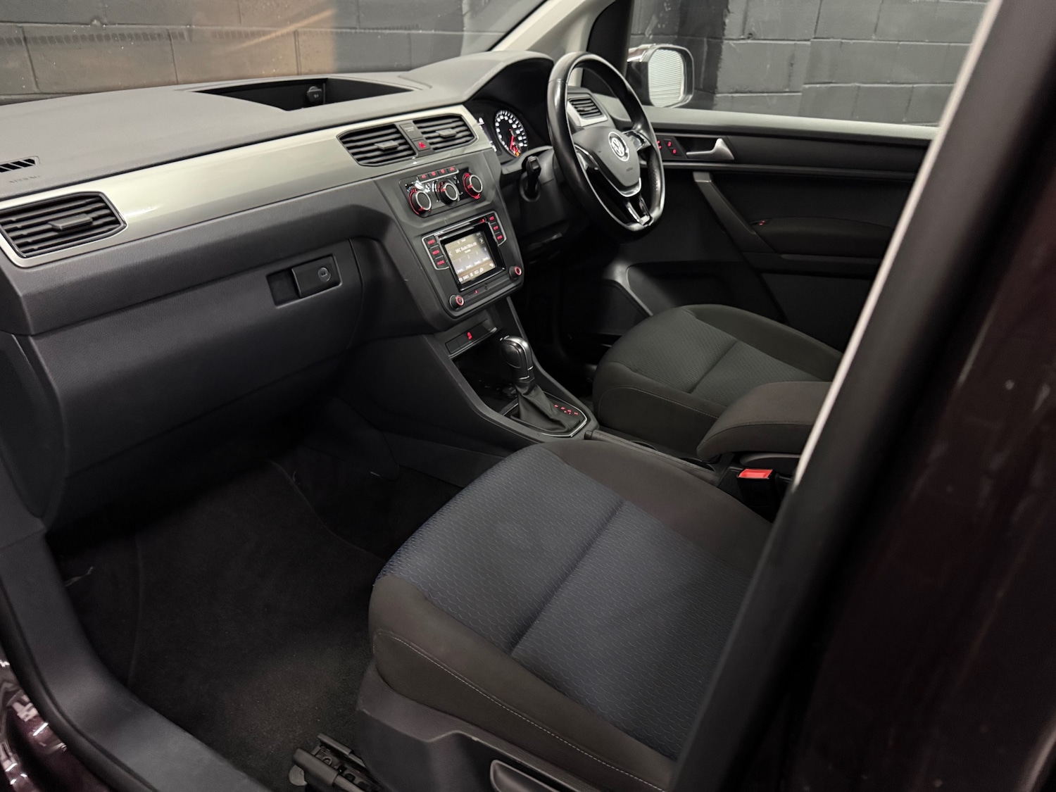 Used Volkswagen Caddy Maxi Life 2016 for sale - 77137767: Photo 17