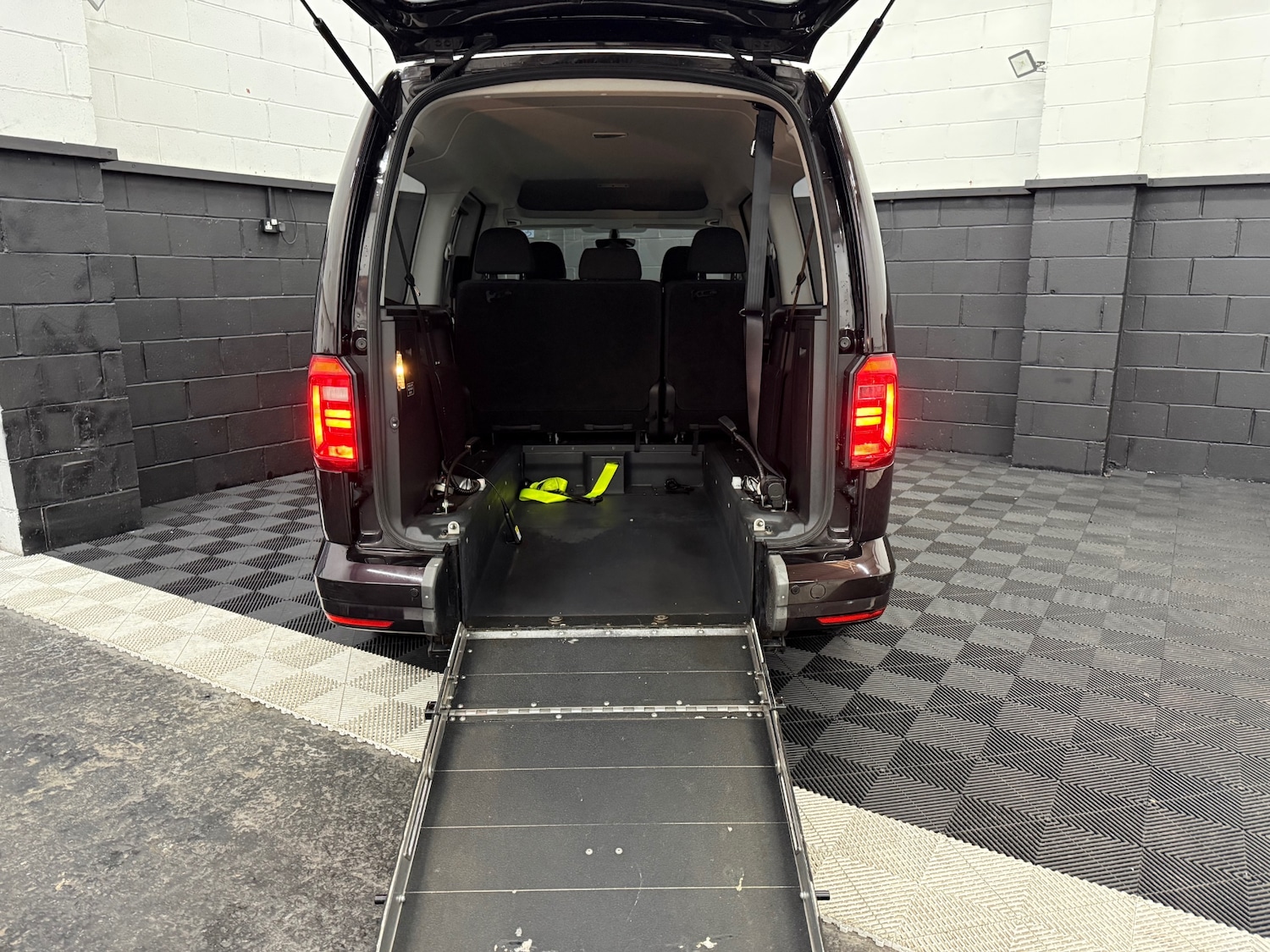 Used Volkswagen Caddy Maxi Life 2016 for sale - 77137767: Photo 19