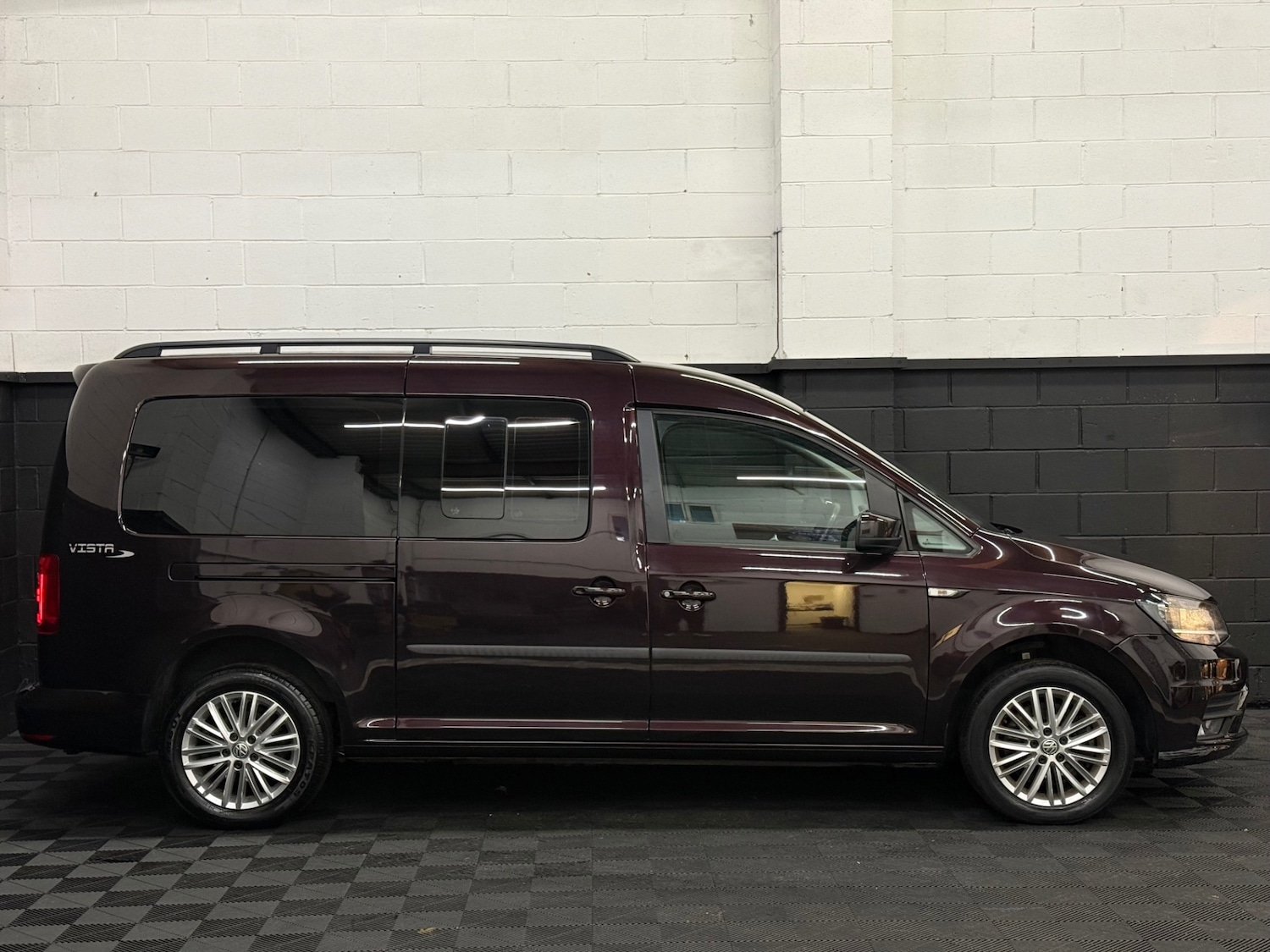 Used Volkswagen Caddy Maxi Life 2016 for sale - 77137767: Photo 2