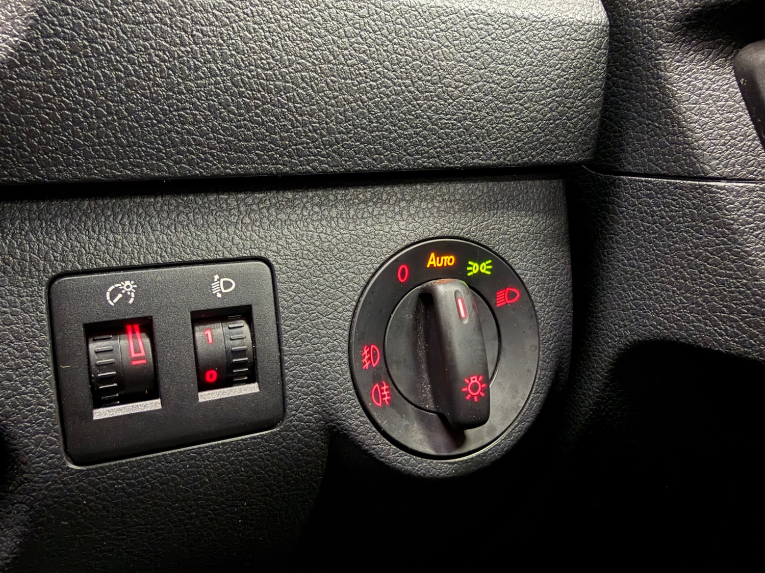 Used Volkswagen Caddy Maxi Life 2016 for sale - 77137767: Photo 35