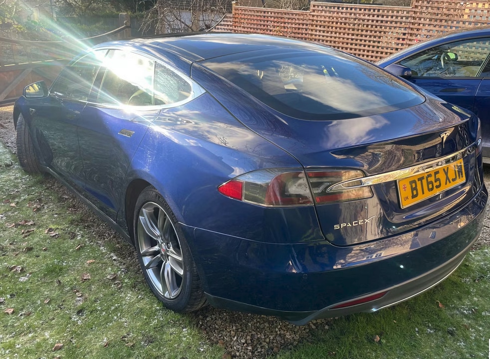 Used Tesla Model S 2015 for sale - 77286415: Photo 5