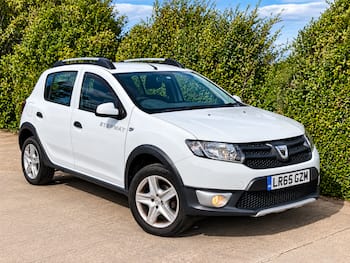 Used Dacia Sandero Stepway 2015 for sale - 79827752: Photo