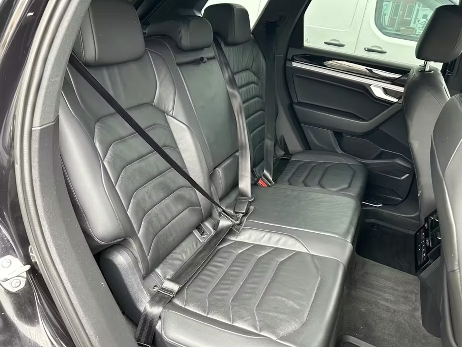 Used Volkswagen Touareg 2018 for sale - 77812784: Photo 9