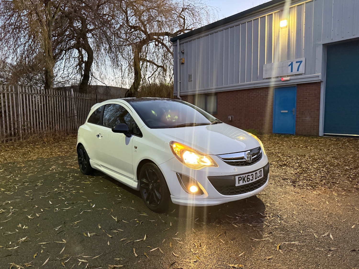 Used Vauxhall Corsa 2013 for sale - 76958239: Photo 1