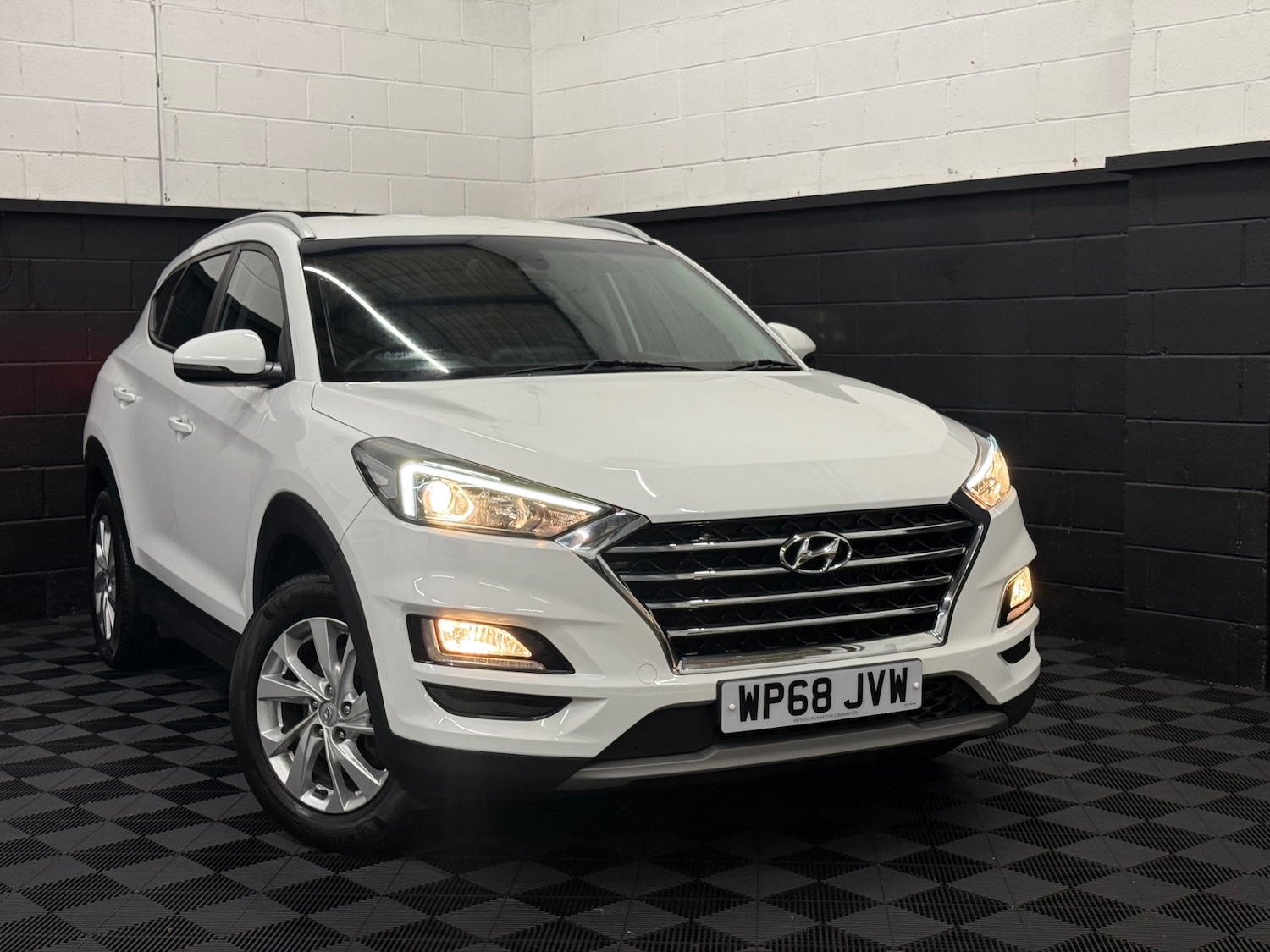 Used Hyundai TUCSON 2018 for sale - 76114869: Photo 1