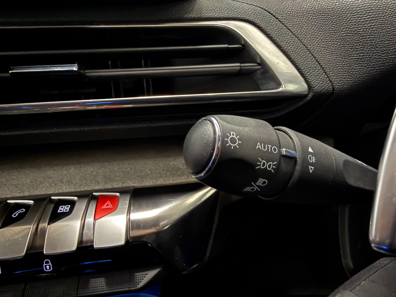 Used Peugeot 5008 2021 for sale - 76422415: Photo 34