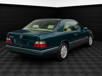 Used Mercedes-Benz E Class 1996 for sale - 78997995: Photo