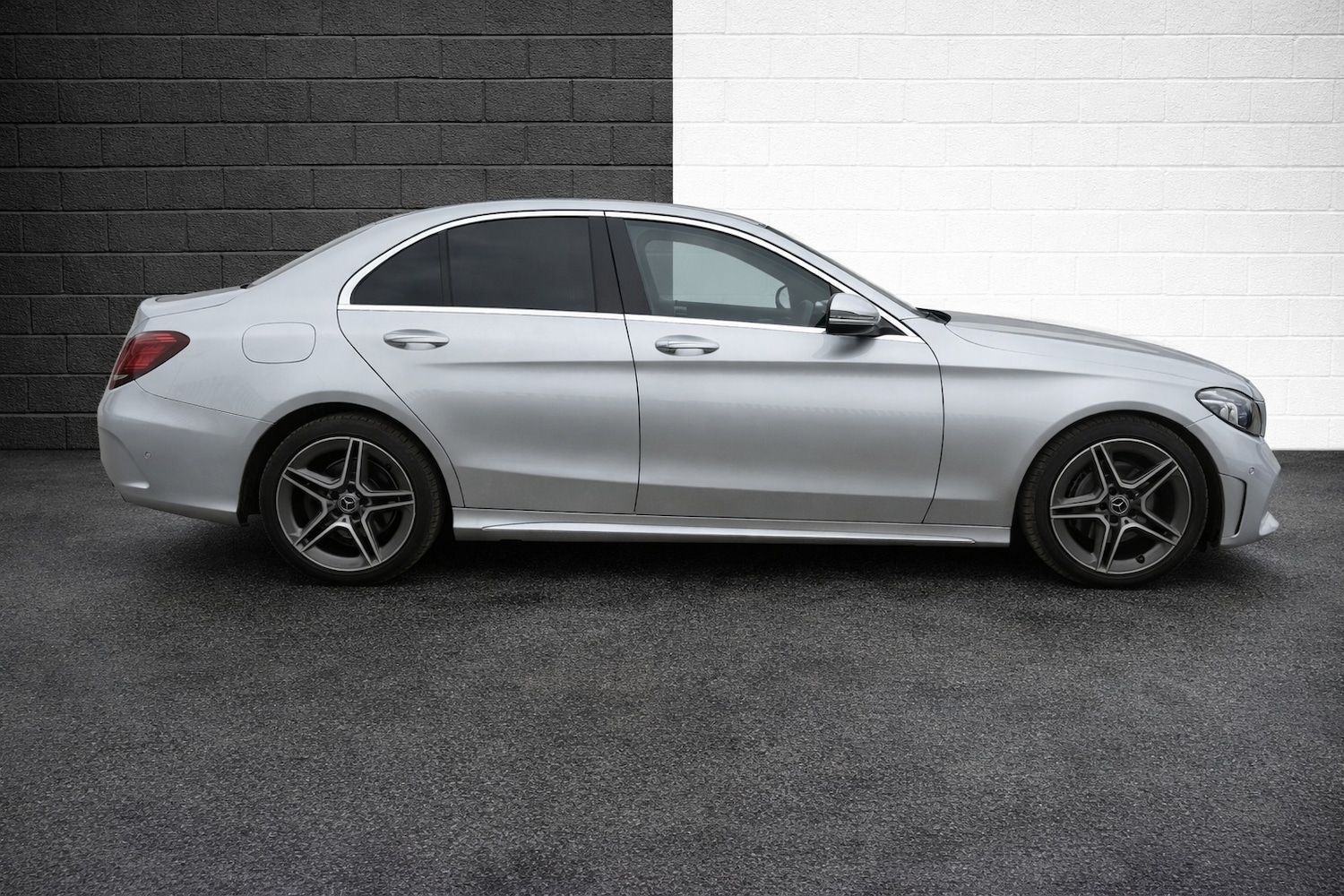 Used Mercedes-Benz C Class 2020 for sale - 77591999: Photo 3