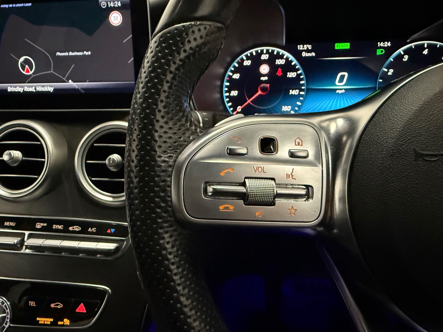 Used Mercedes-Benz C Class 2020 for sale - 77591999: Photo 35