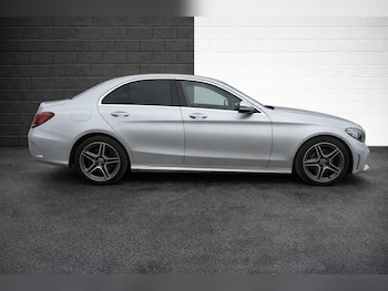 Used Mercedes-Benz C Class 2020 for sale - 77591999: Photo