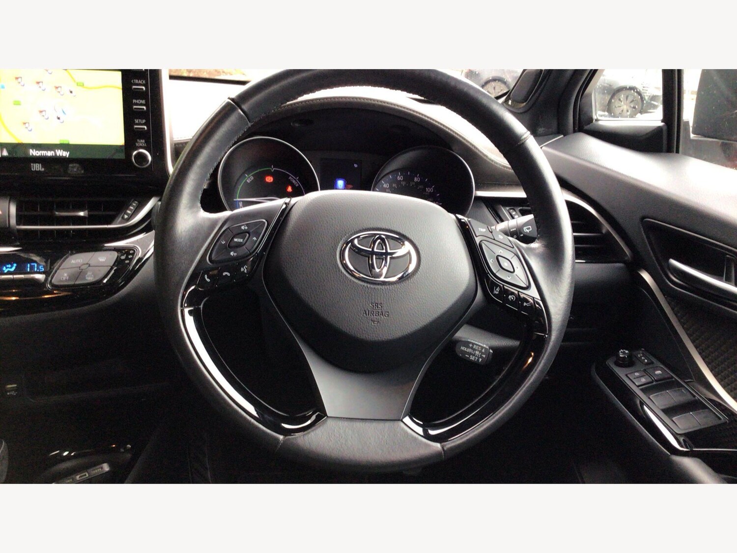 Used Toyota C-HR for sale - 77696847: Photo 11