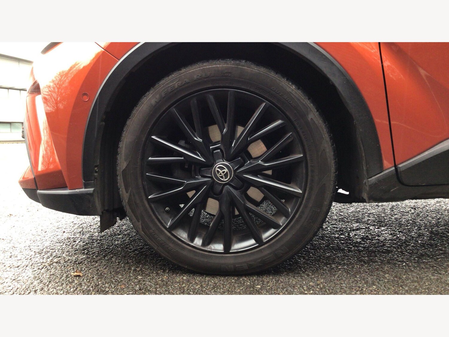 Used Toyota C-HR for sale - 77696847: Photo 21