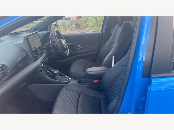 Used Toyota Yaris 2024 for sale - 75563084: Photo 12