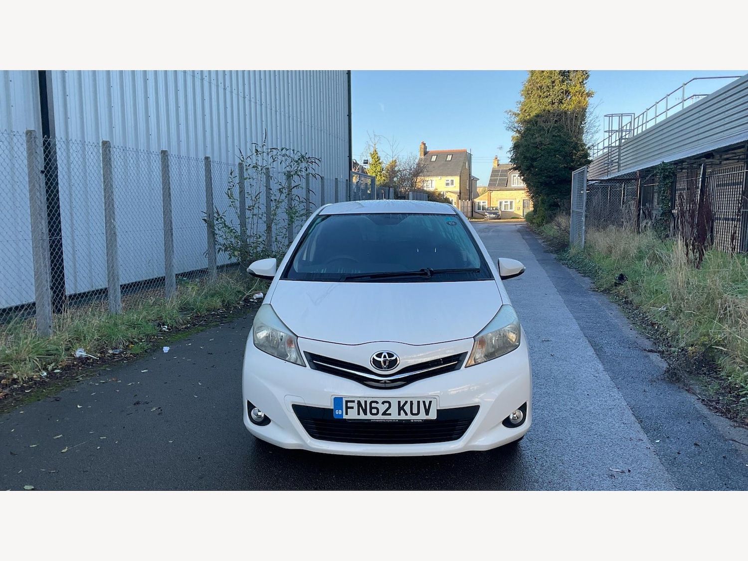 Used Toyota Yaris 2012 for sale - 76800949: Photo 17