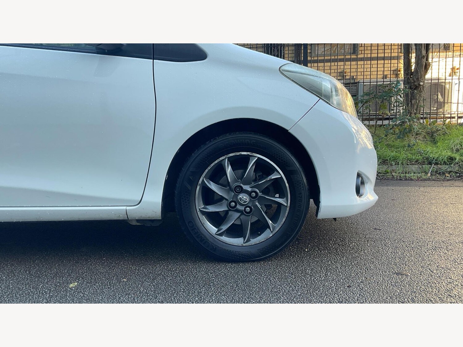 Used Toyota Yaris 2012 for sale - 76800949: Photo 20