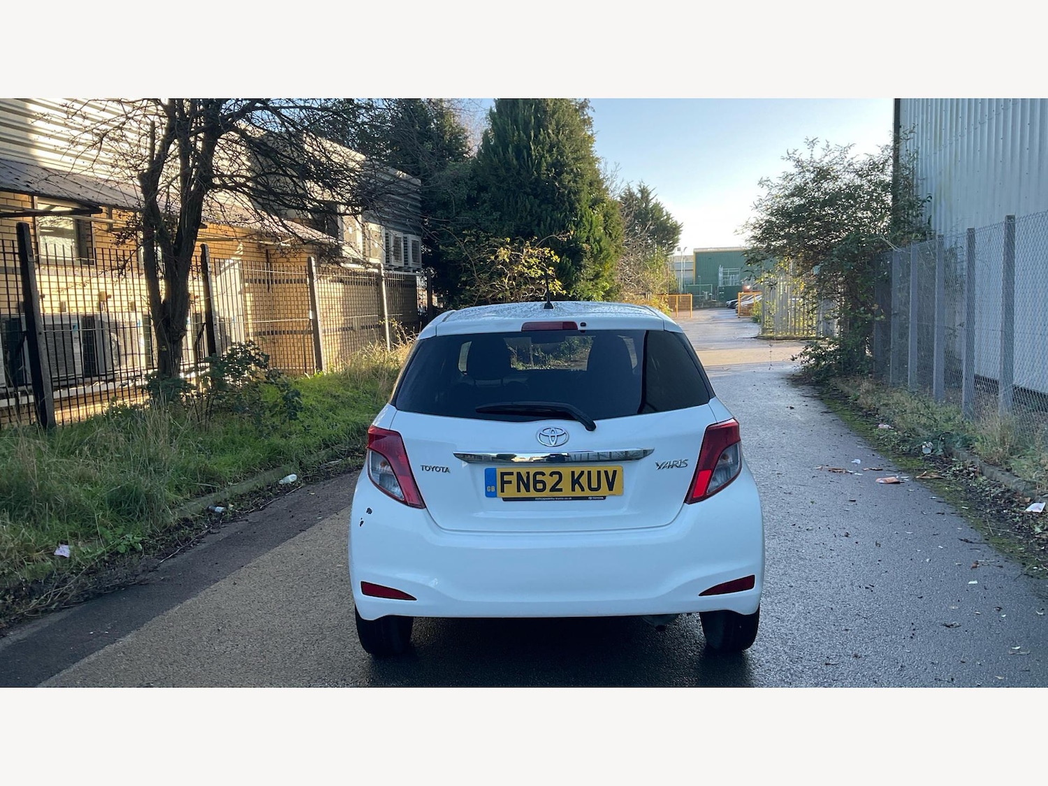 Used Toyota Yaris 2012 for sale - 76800949: Photo 21