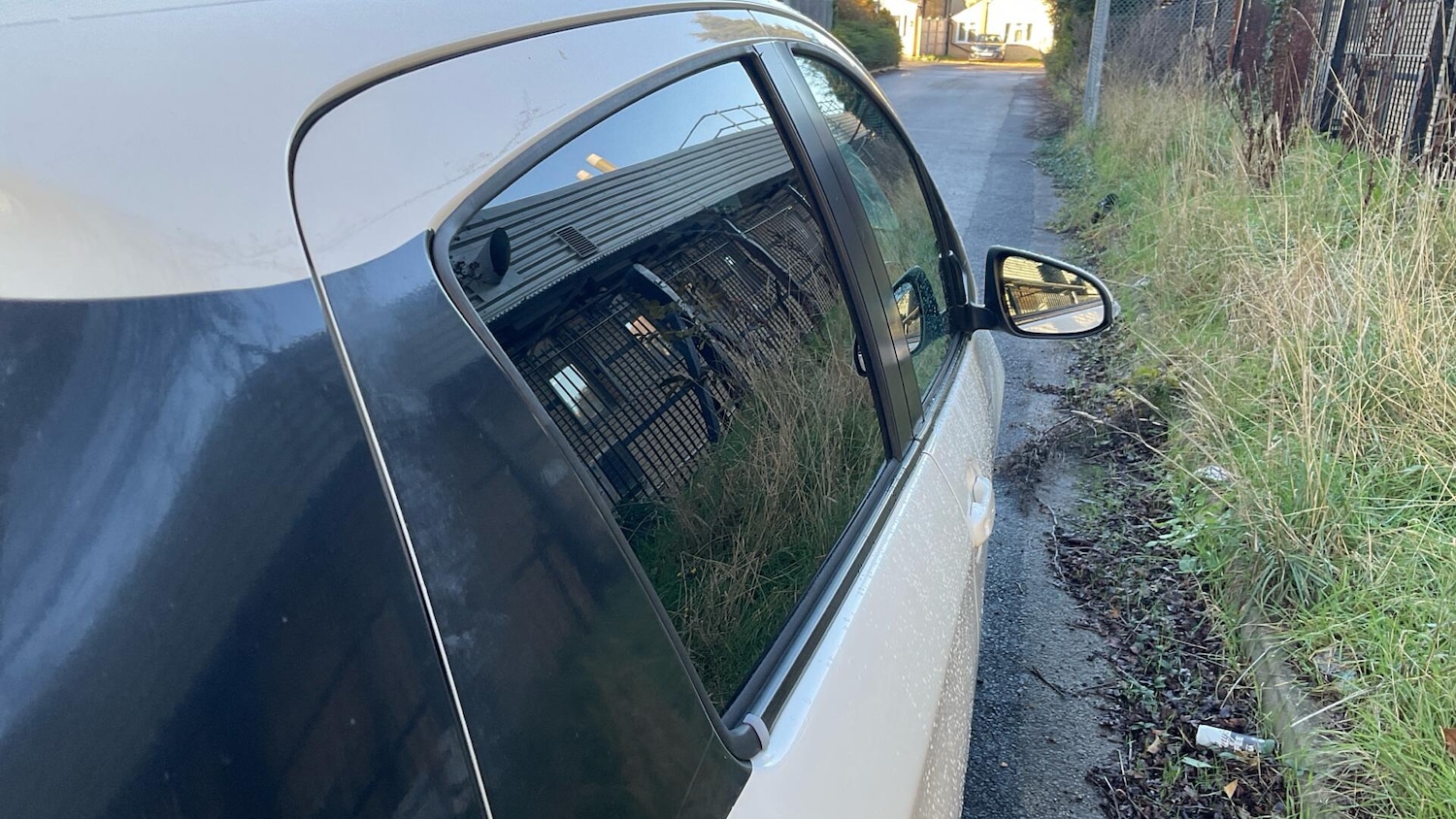 Used Toyota Yaris 2012 for sale - 76800949: Photo 36