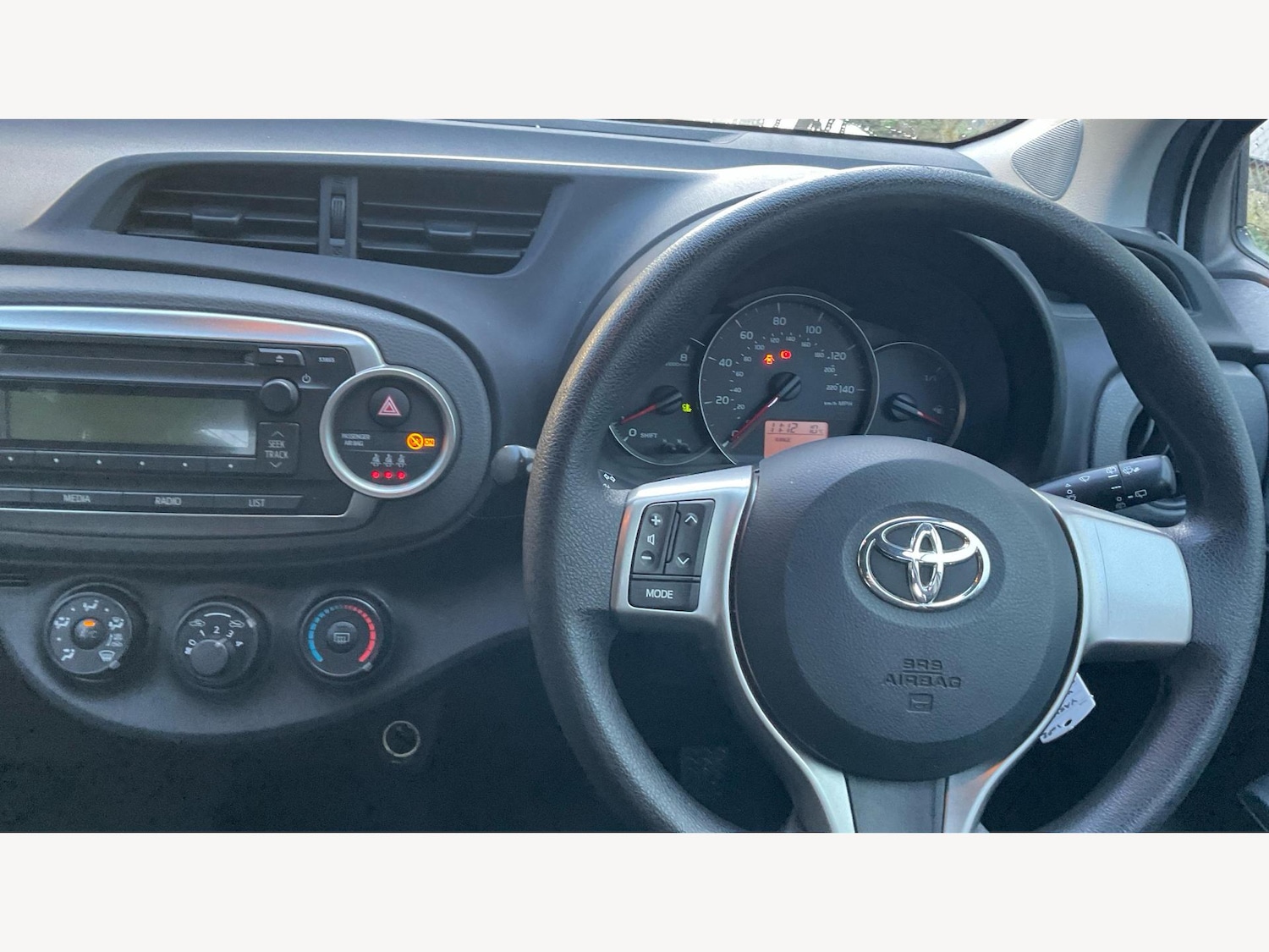 Used Toyota Yaris 2012 for sale - 76800949: Photo 7