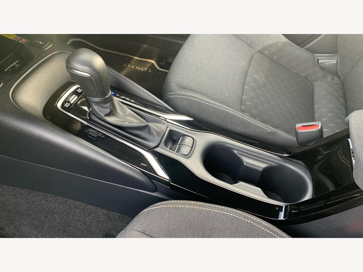 Used Toyota Corolla 2023 for sale - 76702187: Photo 31