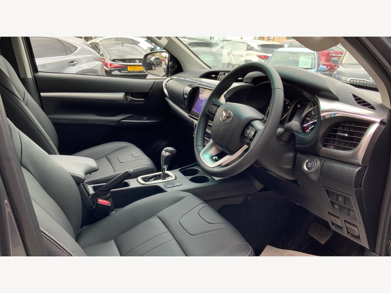 Used Toyota Hilux 2025 for sale - 76398056: Photo 13