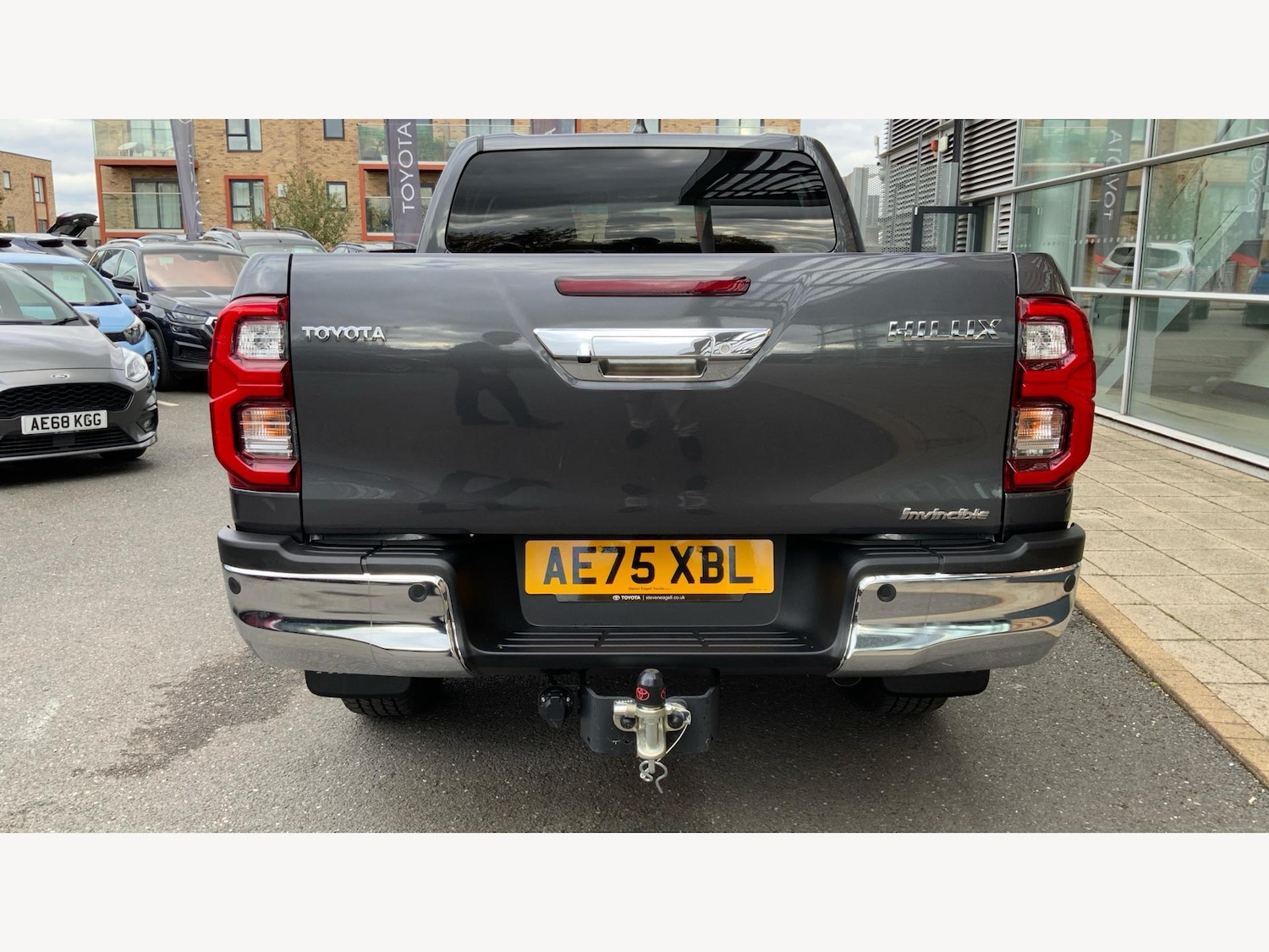 Used Toyota Hilux 2025 for sale - 76398056: Photo 30