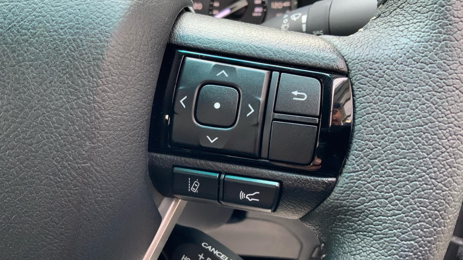 Used Toyota Hilux 2025 for sale - 76398056: Photo 39