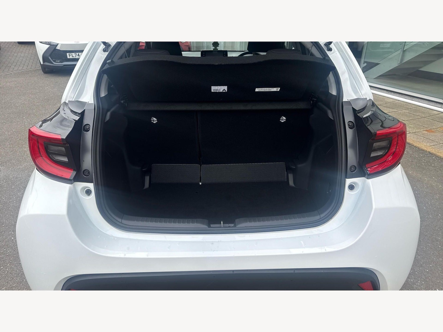 Used Toyota Yaris 2023 for sale - 78157124: Photo 15