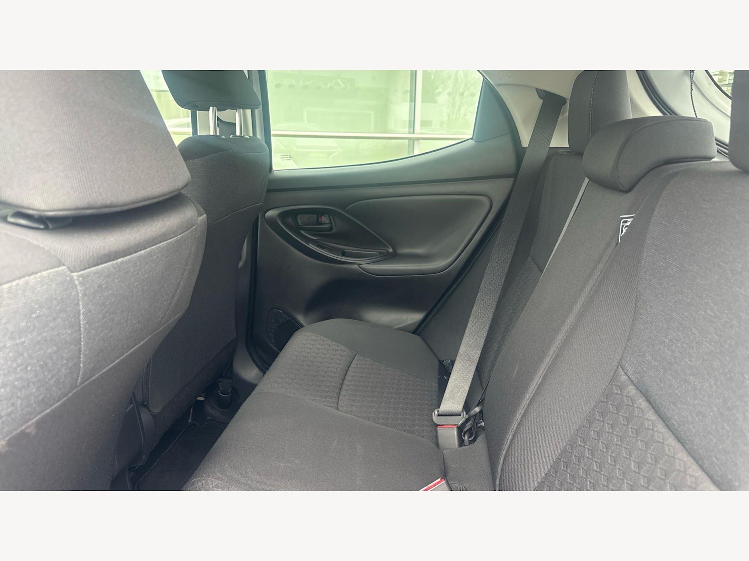 Used Toyota Yaris 2023 for sale - 78157124: Photo 17