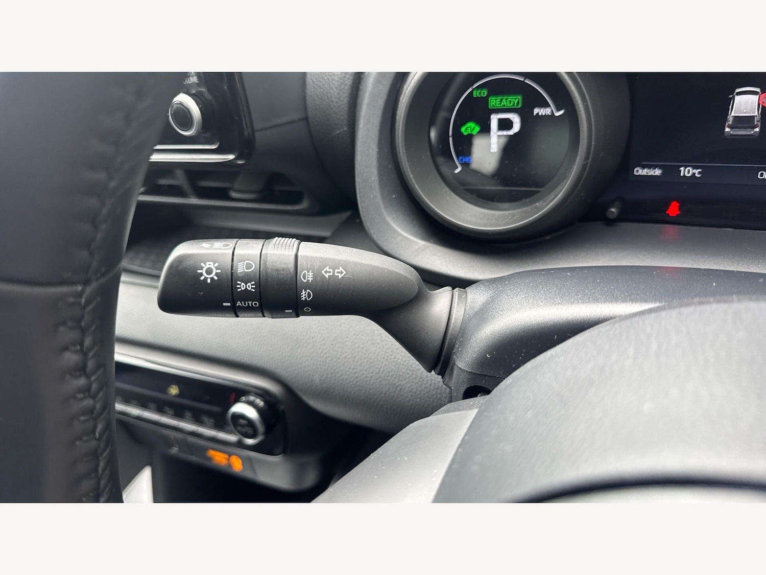 Used Toyota Yaris 2023 for sale - 78157124: Photo 34