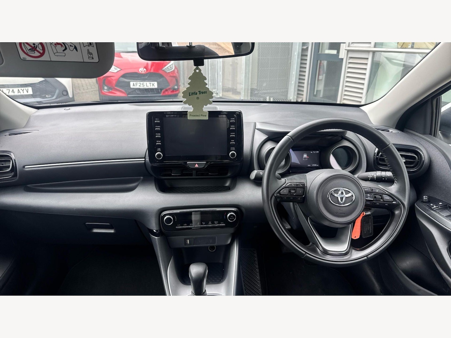 Used Toyota Yaris 2023 for sale - 78157124: Photo 9