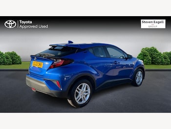 Used Toyota C-HR 2022 for sale - 76071822: Photo 2